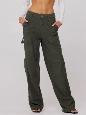 Elsa green cargo pant - NWT